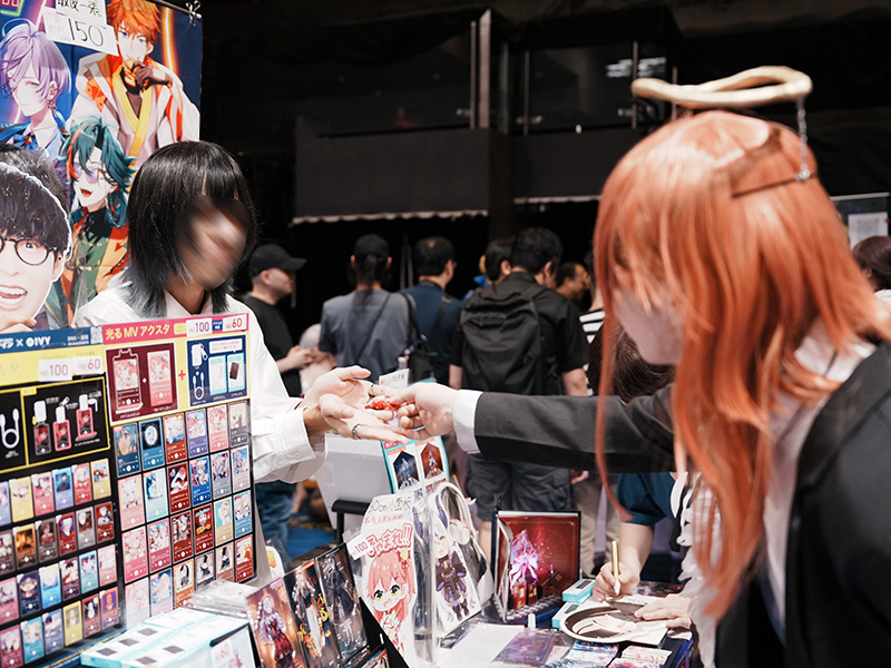 展示と発行